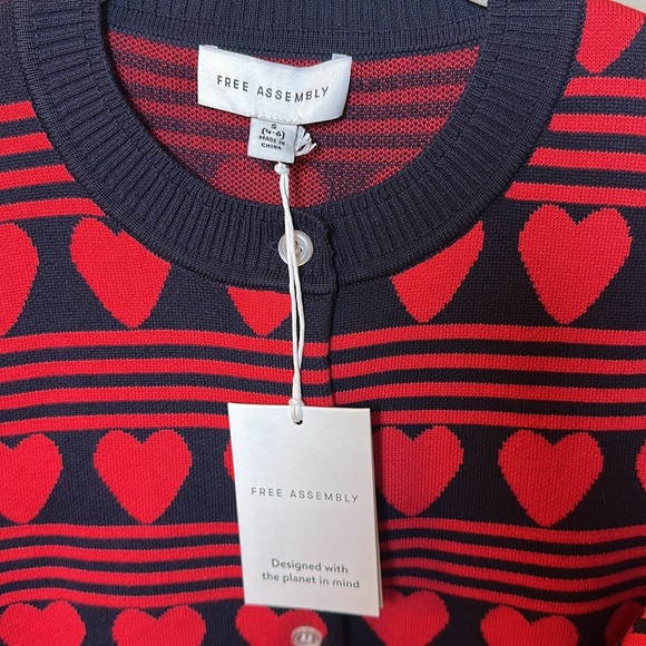 Women’s Cardigan Sweater, NWT - Picture 2 of 3